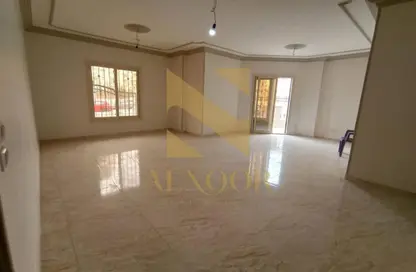 Apartment - 3 Bedrooms - 2 Bathrooms for rent in Al Mohandes Ahmed Kamal Hamdy St. - 16th District - Sheikh Zayed City - Giza