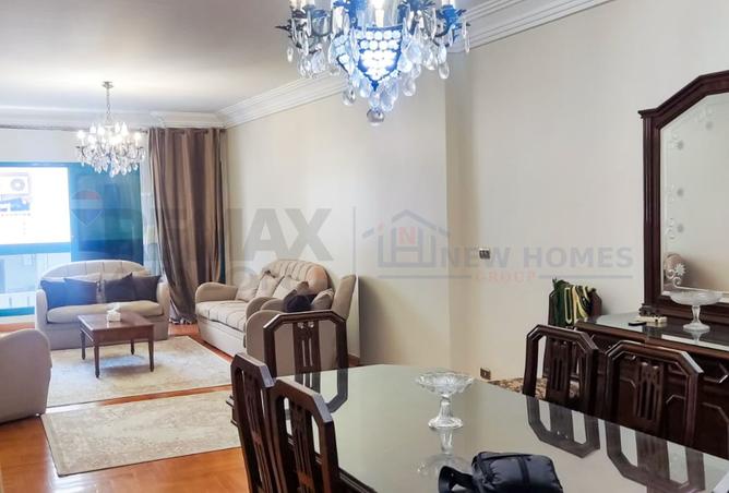 99804119 - Property Image 2