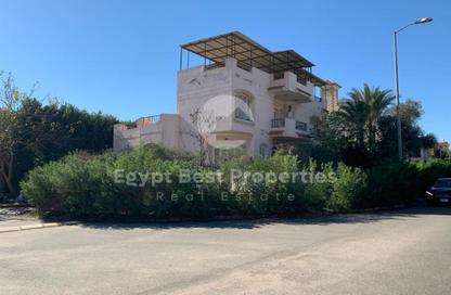 Villa - 6 Bedrooms - 6 Bathrooms for sale in Yasmine District - 14th District - Sheikh Zayed City - Giza