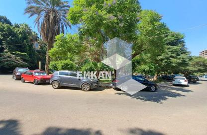 Shop - Studio - 4 Bathrooms for sale in Sarayat Al Maadi - Hay El Maadi - Cairo