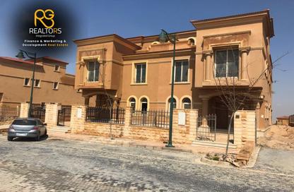 تاون هاوس - 6 غرف نوم - 3 حمامات للبيع في رويال ميدوز - كمبوندات الشيخ زايد - الشيخ زايد - الجيزة تاون هاوس - 6 غرف نوم - 3 حمامات للبيع في رويال ميدوز - كمبوندات الشيخ زايد - الشيخ زايد - الجيزة