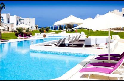 Chalet - 2 Bedrooms - 2 Bathrooms for sale in Mountain View - Ras Al Hekma - North Coast