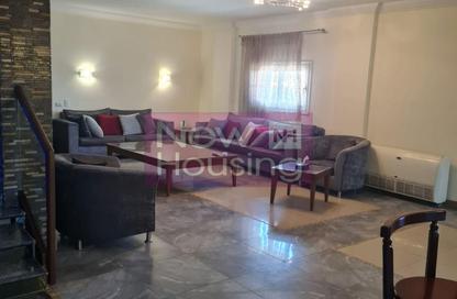 شقة - 4 غرف نوم - 4 حمامات للايجار في الزمالك - القاهرة
