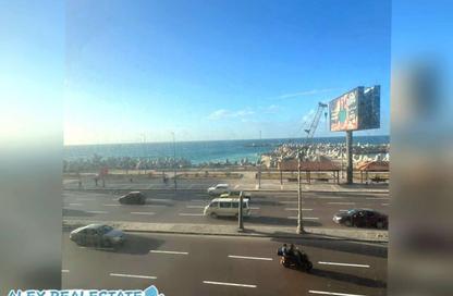 Office Space - 3 Bedrooms - 4 Bathrooms for rent in Al Geish Road - Laurent - Hay Sharq - Alexandria
