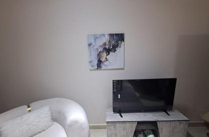 Apartment - 2 Bedrooms - 2 Bathrooms for rent in American University Housing District - 5th Settlement Compounds - The 5th Settlement - New Cairo City - Cairo