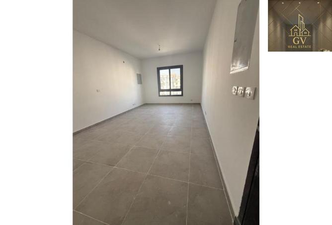 70371597 - صورة العقار 3