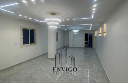 Apartment - 4 Bedrooms - 3 Bathrooms for sale in Ahmed Al Zomor St. - 9th Zone - Nasr City - Cairo