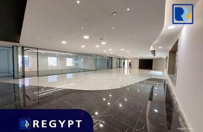طابق كامل - استوديو - 4 حمامات للايجار في فى90 - شارع التسعين الشمالي - التجمع الخامس - مدينة القاهرة الجديدة - القاهرة