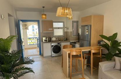 Chalet - 2 Bedrooms - 2 Bathrooms for sale in Mountain View - Ras Al Hekma - North Coast