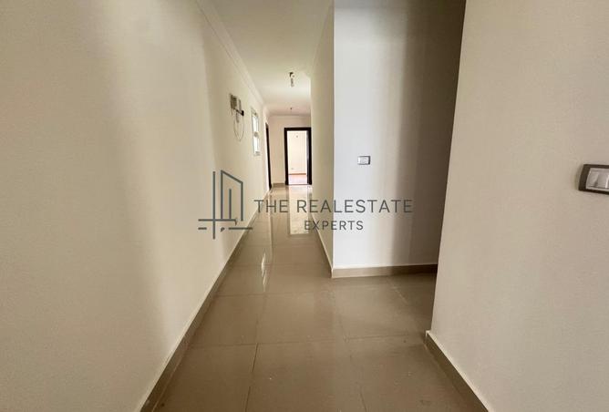 98551065 - Property Image 3