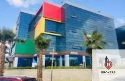 مساحات مكتبية - غرفة نوم - 1 حمام للبيع في شارع التسعين الجنوبي - التجمع الخامس - مدينة القاهرة الجديدة - القاهرة