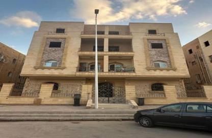 Roof - 3 Bedrooms - 3 Bathrooms for sale in Mohamed Rahim St. - El Yasmeen 3 - El Yasmeen - New Cairo City - Cairo