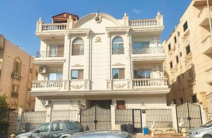 Roof - 3 Bedrooms - 3 Bathrooms for sale in Mohamed Rahim St. - El Yasmeen 3 - El Yasmeen - New Cairo City - Cairo