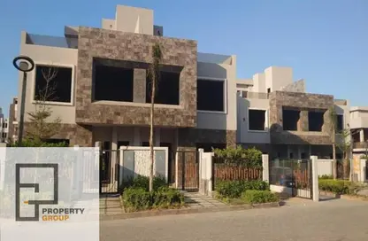 Townhouse - 3 Bedrooms - 4 Bathrooms for sale in Sun Capital - Fayoum Desert road - 6 October City - Giza