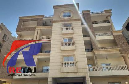 Apartment - 2 Bedrooms - 1 Bathroom for sale in North Lotus - El Lotus - New Cairo City - Cairo