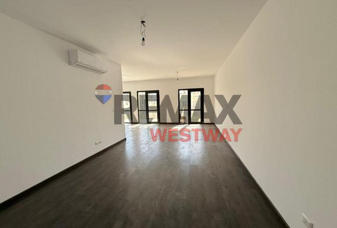 69827440 - Property Main Image