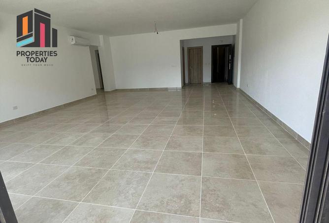 77324602 - Property Image 2