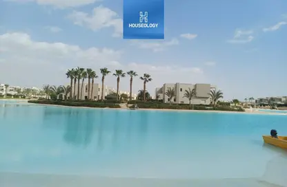 فيلا - 5 غرف نوم - 6 حمامات للبيع في ازها الساحل الشمالي - راس الحكمة - الساحل الشمالي