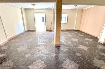 Apartment - 2 Bedrooms - 1 Bathroom for sale in Mostafa Lotfy Al Manfalouti St. - Saba Basha - Hay Sharq - Alexandria
