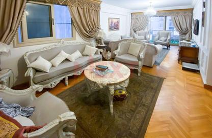 Apartment - 3 Bedrooms - 2 Bathrooms for sale in Shaarawy St. - Laurent - Hay Sharq - Alexandria