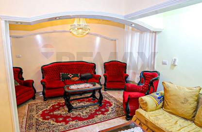 Apartment - 2 Bedrooms - 2 Bathrooms for sale in Shaarawy St. - Laurent - Hay Sharq - Alexandria