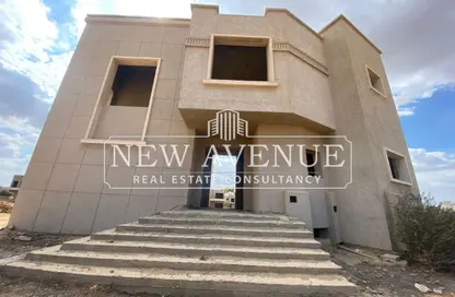 Villa - 5 Bedrooms - 6 Bathrooms for sale in Ivy - Cairo Alexandria Desert Road - Giza