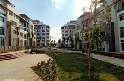 Apartment - 2 Bedrooms - 2 Bathrooms for sale in Hyde Park - New Cairo City - Cairo