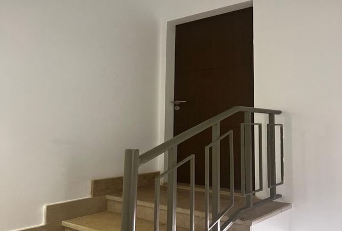 93810121 - Property Image 3
