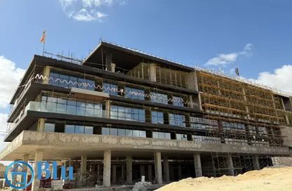 Office Space - 4 Bedrooms - 2 Bathrooms for sale in New Giza - Cairo Alexandria Desert Road - 6 October City - Giza