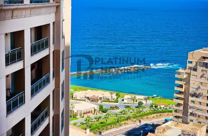 شقة - 4 غرف نوم - 3 حمامات للبيع في سان ستيفانو - حي شرق - الاسكندرية