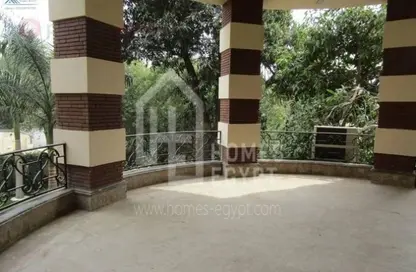 Apartment - 4 Bedrooms - 3 Bathrooms for rent in Ibn Zinky St. - Zamalek - Cairo