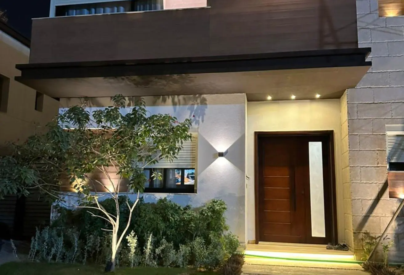 72706869 - Property Main Image