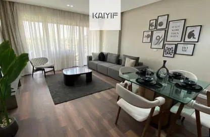 Apartment - 2 Bedrooms - 2 Bathrooms for sale in Lake View Residence - 5th Settlement Compounds - The 5th Settlement - New Cairo City - Cairo