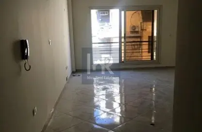 Apartment - 3 Bedrooms - 2 Bathrooms for sale in 5th Settlement Compounds - The 5th Settlement - New Cairo City - Cairo