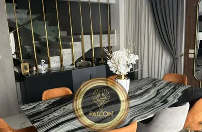 منزل مزدوج - 5 غرف نوم - 5 حمامات للبيع في لافيستا سيتي - كمبوندات العاصمة الإدارية الجديدة - العاصمة الإدارية الجديدة - القاهرة