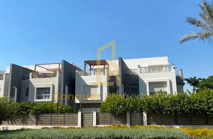 Townhouse - 4 - 4 for sale in Greens - Hyde Park - New Cairo City - Cairo