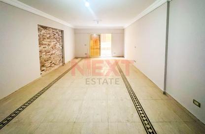 Apartment - 3 Bedrooms - 1 Bathroom for sale in Glim - Hay Sharq - Alexandria