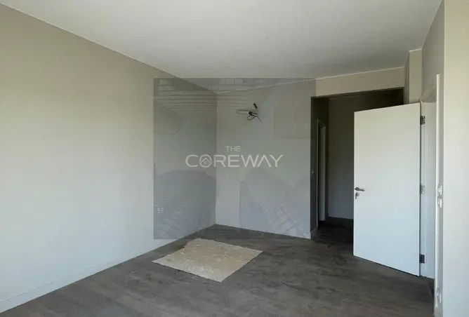 118537107 - Property Image 3