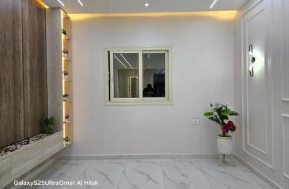 Apartment - 3 Bedrooms - 2 Bathrooms for sale in Gate 4 - Mena - Hadayek El Ahram - Giza