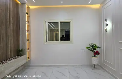 شقة - 3 غرف نوم - 2 حمامات للبيع في البوابة الرابعة - مينا - حدائق الاهرام - الجيزة