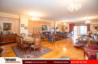 Apartment - 3 Bedrooms - 2 Bathrooms for sale in Al Ekbal St. - Laurent - Hay Sharq - Alexandria