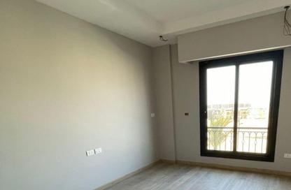 Apartment - 3 Bedrooms - 3 Bathrooms for sale in Village West - Sheikh Zayed Compounds - Sheikh Zayed City - Giza