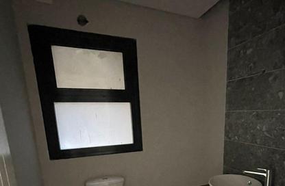 Apartment - 3 Bedrooms - 3 Bathrooms for sale in Village West - Sheikh Zayed Compounds - Sheikh Zayed City - Giza