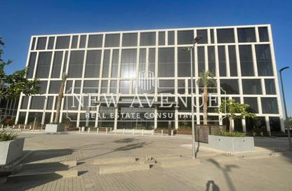 Office Space - 3 Bedrooms - 2 Bathrooms for rent in Cairo Festival City - North Investors Area - New Cairo City - Cairo