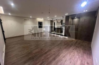 Apartment - 3 Bedrooms - 3 Bathrooms for sale in Eastown - 5th Settlement Compounds - The 5th Settlement - New Cairo City - Cairo