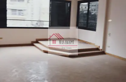 شقة - 3 غرف نوم - 2 حمامات للبيع في المهندسين - الجيزة