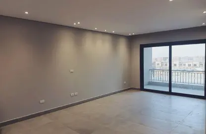 Apartment - 3 Bedrooms - 3 Bathrooms for rent in Village West - Sheikh Zayed Compounds - Sheikh Zayed City - Giza