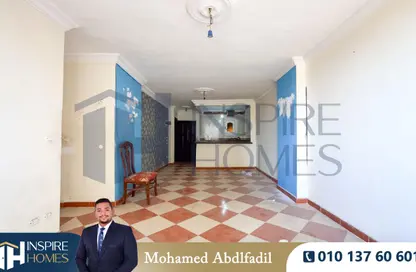 شقة - 3 غرف نوم - 1 حمام للبيع في المندرة - حي ثان المنتزة - الاسكندرية