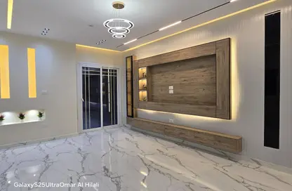 شقة - 3 غرف نوم - 2 حمامات للبيع في البوابة الرابعة - مينا - حدائق الاهرام - الجيزة