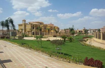 فيلا - 5 غرف نوم - 5 حمامات للبيع في الشروق سبرنجز - كمبوندات الشروق - مدينة الشروق - القاهرة
